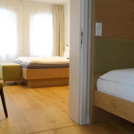 Hotel Boutique Grüner Zweig 4*